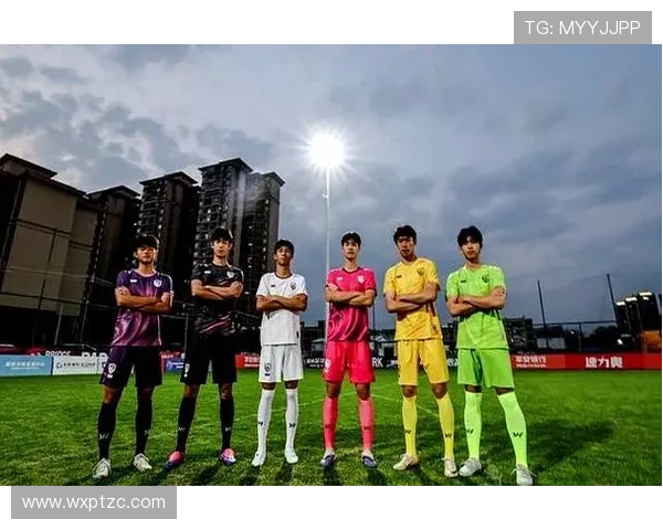 安东尼奥亲临中乙赛场观战广州蒲公英